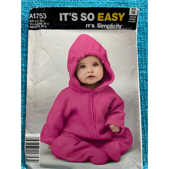 Simplicity 1753 Pattern Baby footie pajamas snow suit size xs-L - Picture 1 of 6